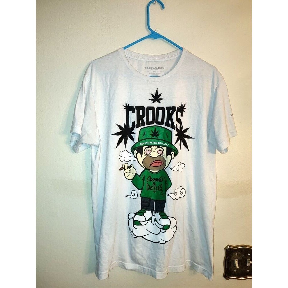 Men's Crooks and Castles Big Graphic Print White T-Shirt Size L
